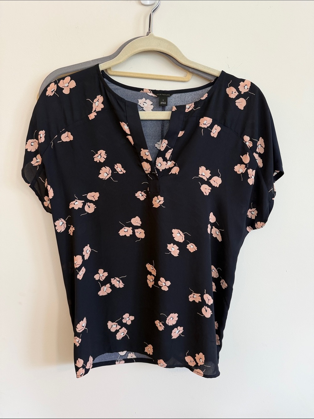 Floral Split-Neck Women's Blouse - Peach Print